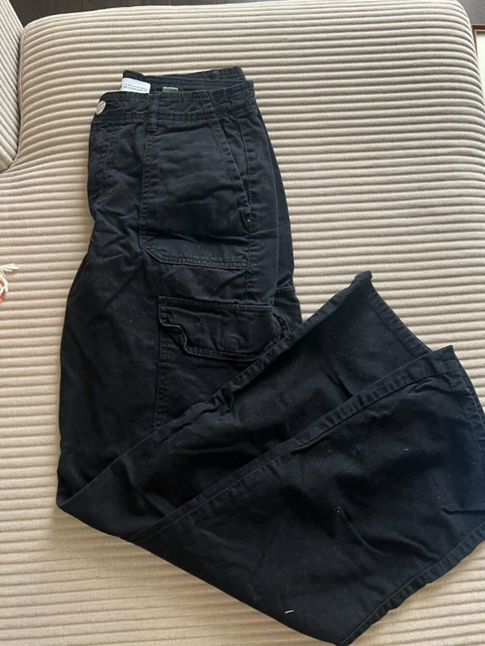 Zara Black Cargo Pants – Size US 4